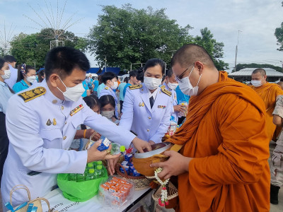 พิธีทำบุญตักบาตร และปล่อยพันธุ์สัตว์น้ำ ถวายพระราชกุศล พารามิเตอร์รูปภาพ 1