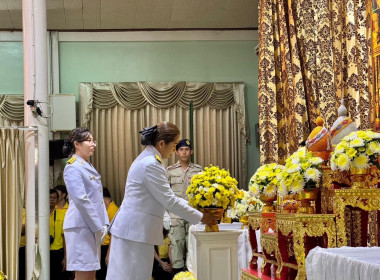 พิธีเจริญพระพุทธมนต์ ทำบุญตักบาตรถวายพระราชกุศล ... พารามิเตอร์รูปภาพ 5